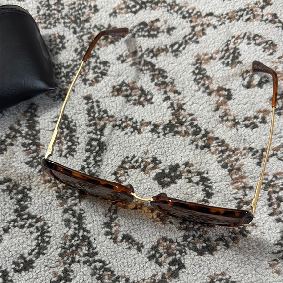 Tortoise Shell Sunglasses - Picture 2 of 4